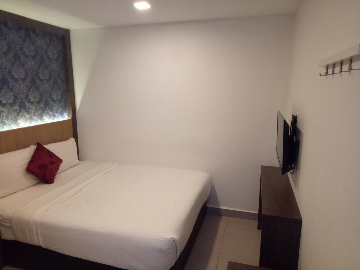 Hotel Check-In Kuala Lumpur Exterior photo
