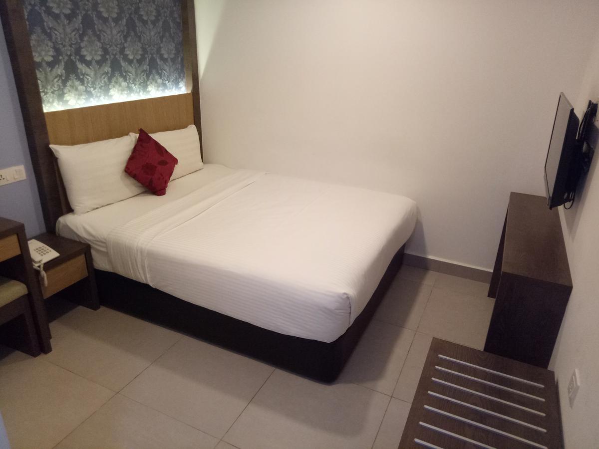 Hotel Check-In Kuala Lumpur Exterior photo